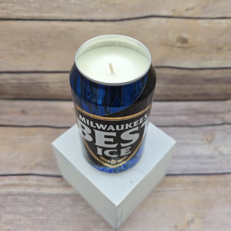 Milwaukee's Best Ice candle close up